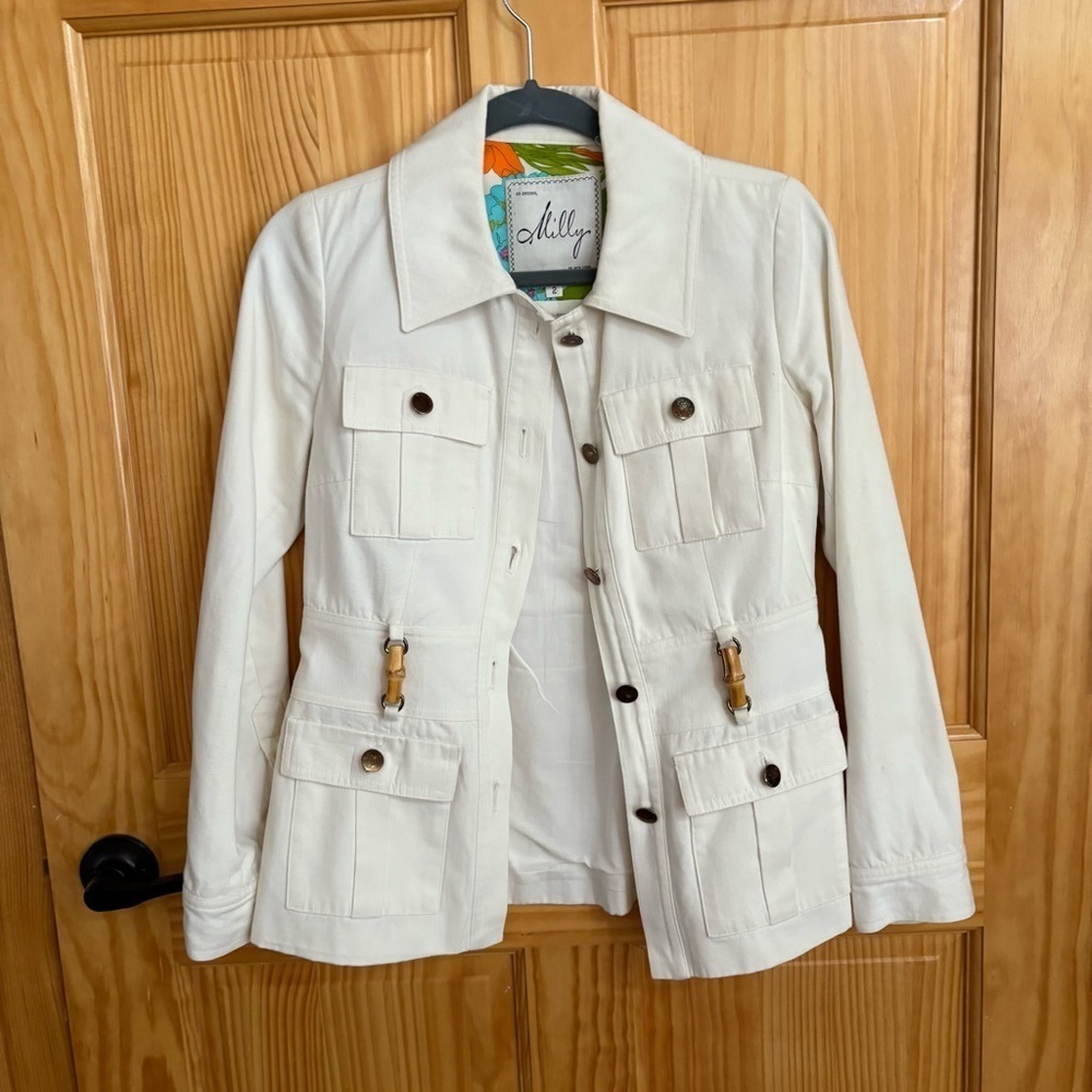 💕👏🎉 HOST PICK…..💕👏🎉VINTAGE MILLY White Jacket with Bamboo Accents